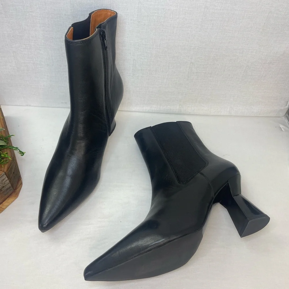SAINT G ELLIANA BLACK‎ LEATHER SCULPTED HEEL INSIDE ZIP BOOTS Ankle 9